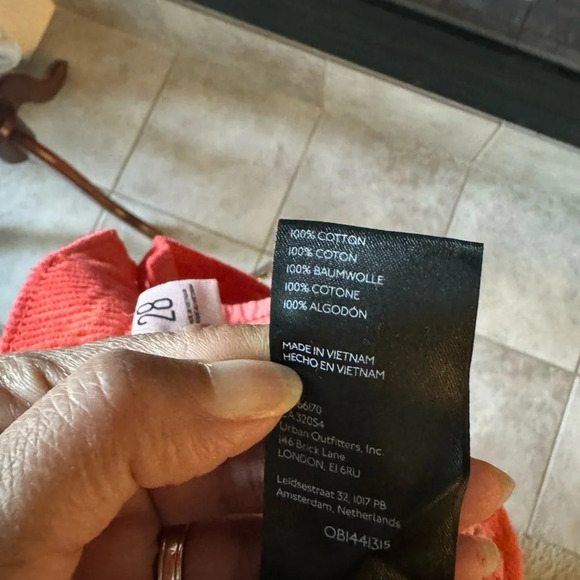 NWT Urban Outfitters BDG 100% Cotton Fray Edge Hem Corduroy Shorts Size 28 - Picture 6 of 11